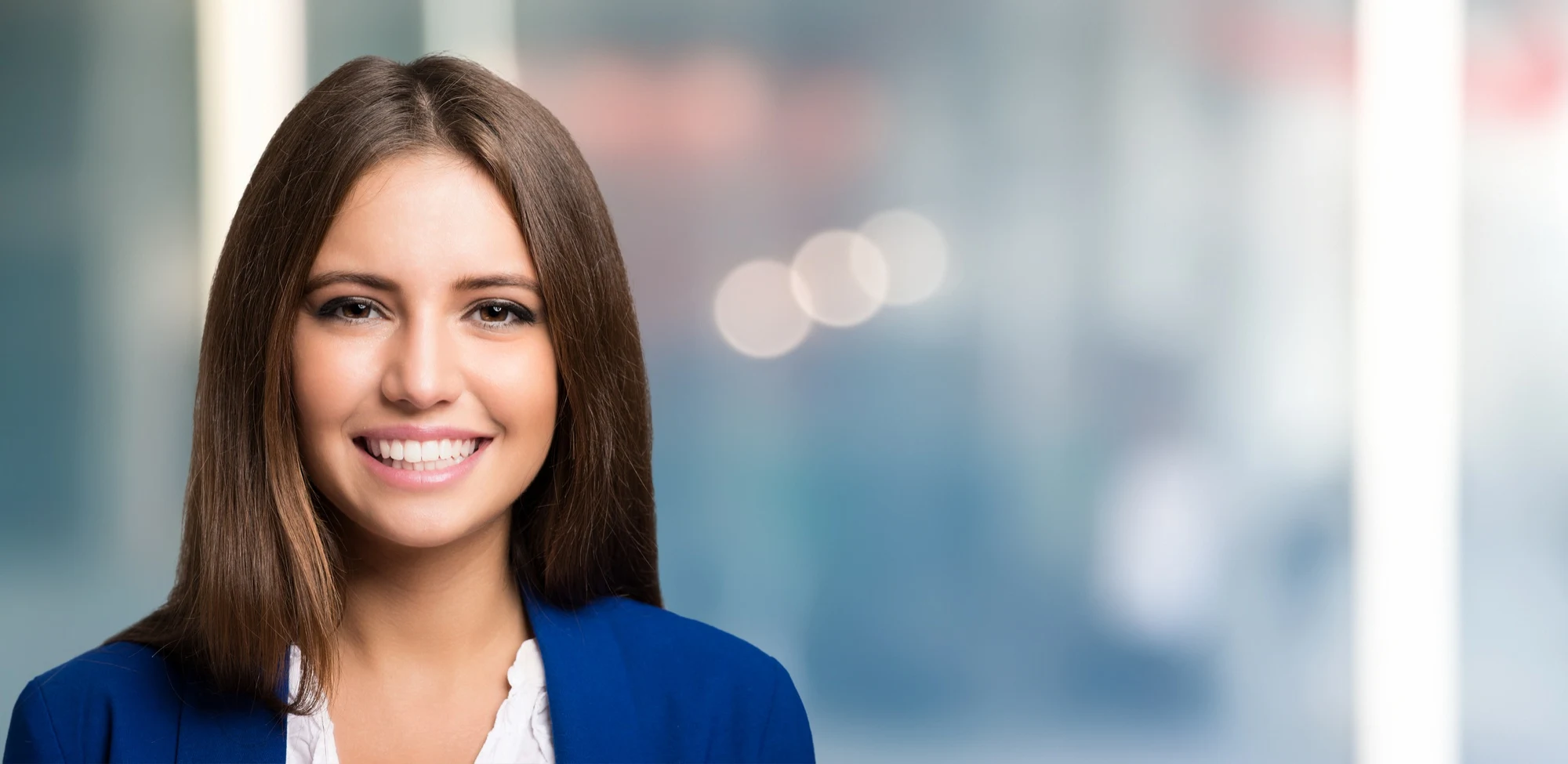 woman-smiling-confidently-after-dental-implant-turkey